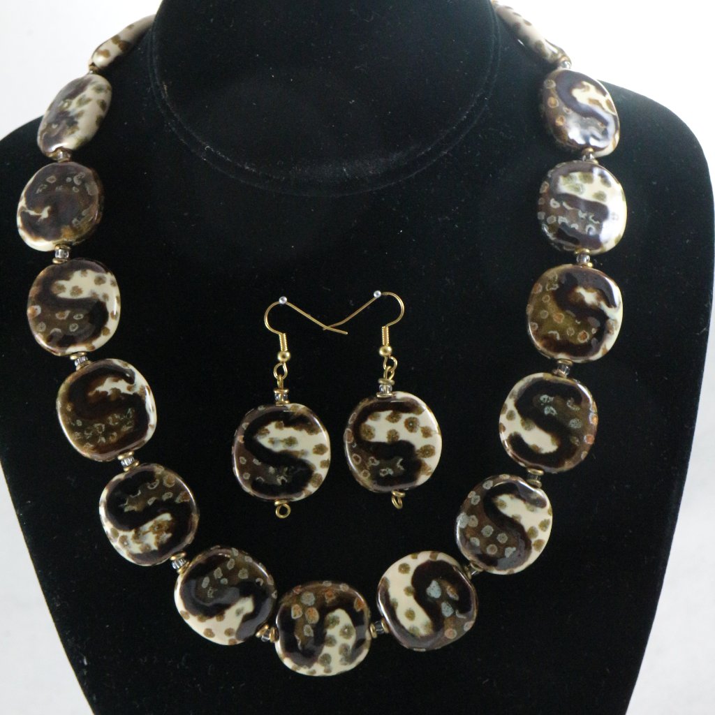 Kazuri Pebbles Earthen Clay Jewelry Bundle Set